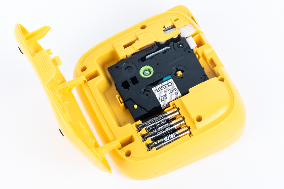 AIMO D210S otwarta z kasetką i bateriami