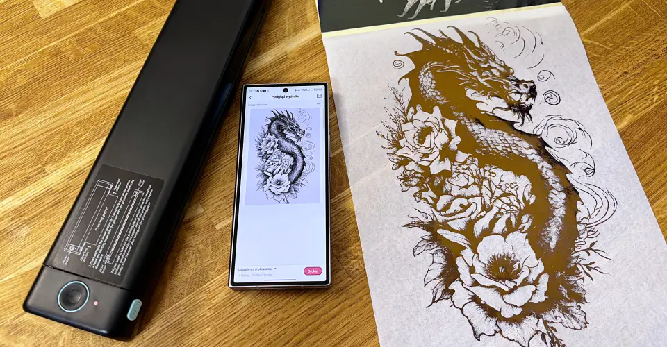 Drukarka AIMO M08F z wydrukiem z aplikacji na kalce hektograficznej
