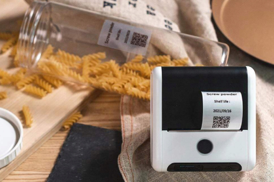 Wydruki z drukarki Phomemo M200 na produktach