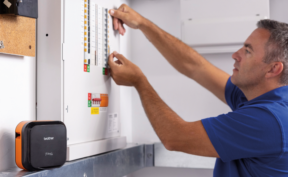 Rózne rodzaje etykiet i wydruki