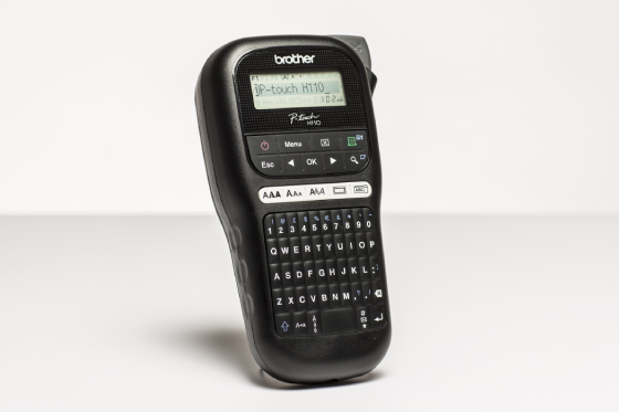 Drukarka Brother P-touch PT-H110 z lewej strony