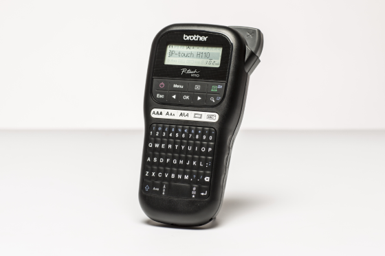 Drukarka Brother P-touch PT-H110 z prawej strony