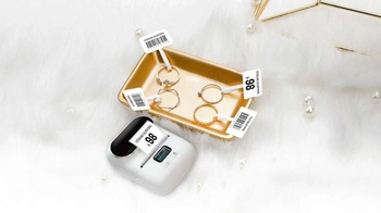 Etykiety Phomemo WZT2530-45-100RDB 25 x 30 mm 100 szt. / jubilerskie / czerwony wzorek / czarny nadruk / do drukarek serii M